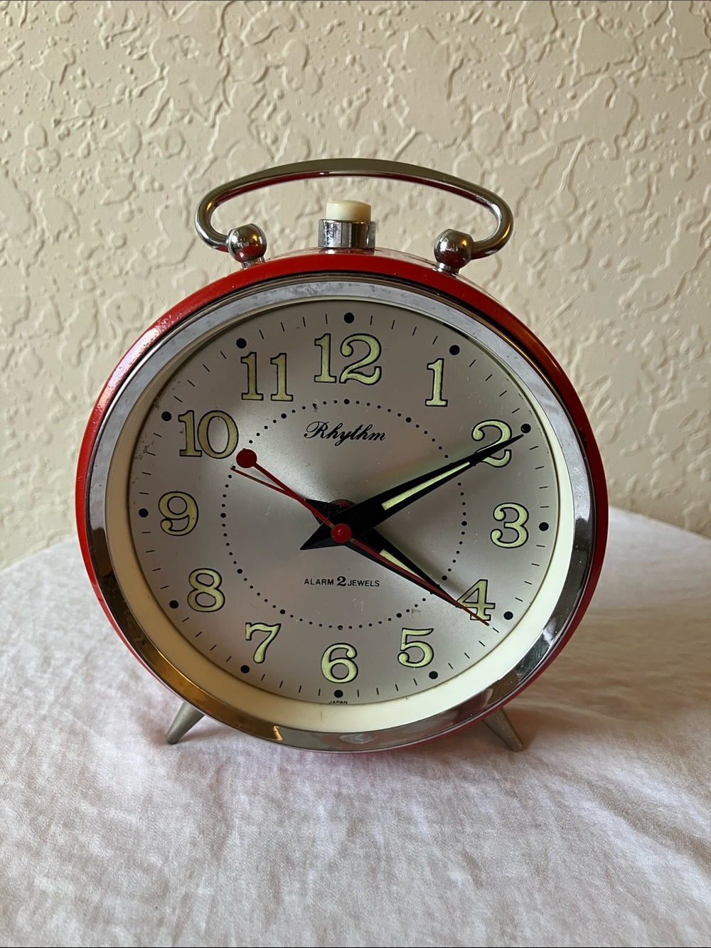 Rhythm: Red & Silver Retro Mid-Century Modern Twin-Bell Wind-Up Clock- works